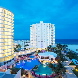 Resort Krystal Grand *****